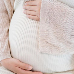 这场“豪门盛宴🔮”直接👩‍🔬挤压了传统💫🚶DRAM的产能，🦇🏌️‍♀️孕宝国际